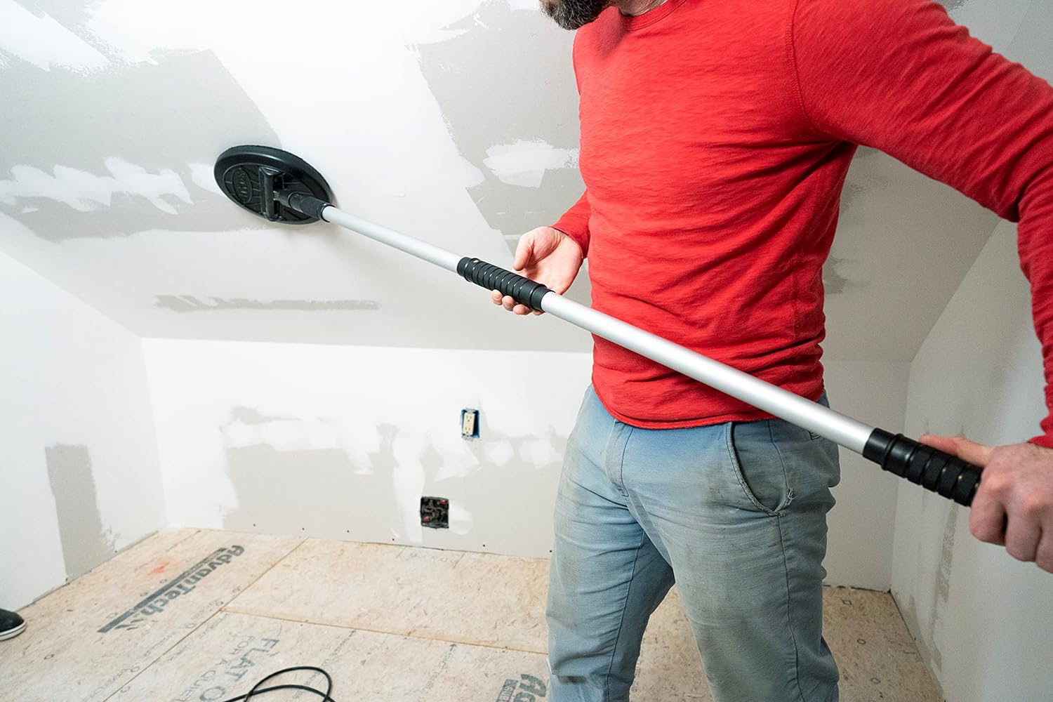 9-Inch Dust-Free Round Sander with Vacuum Attachment