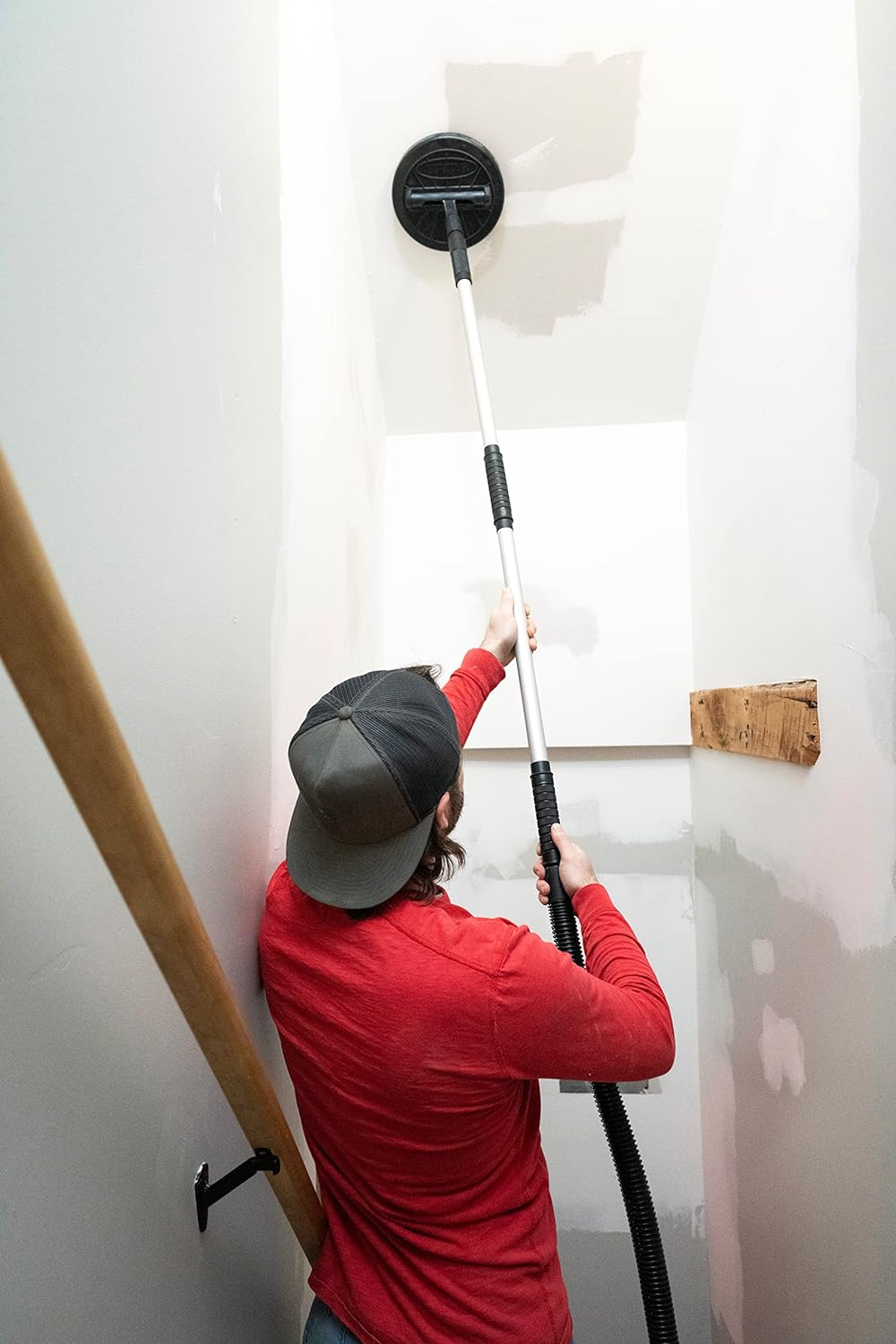 9-Inch Dust-Free Round Sander with Vacuum Attachment